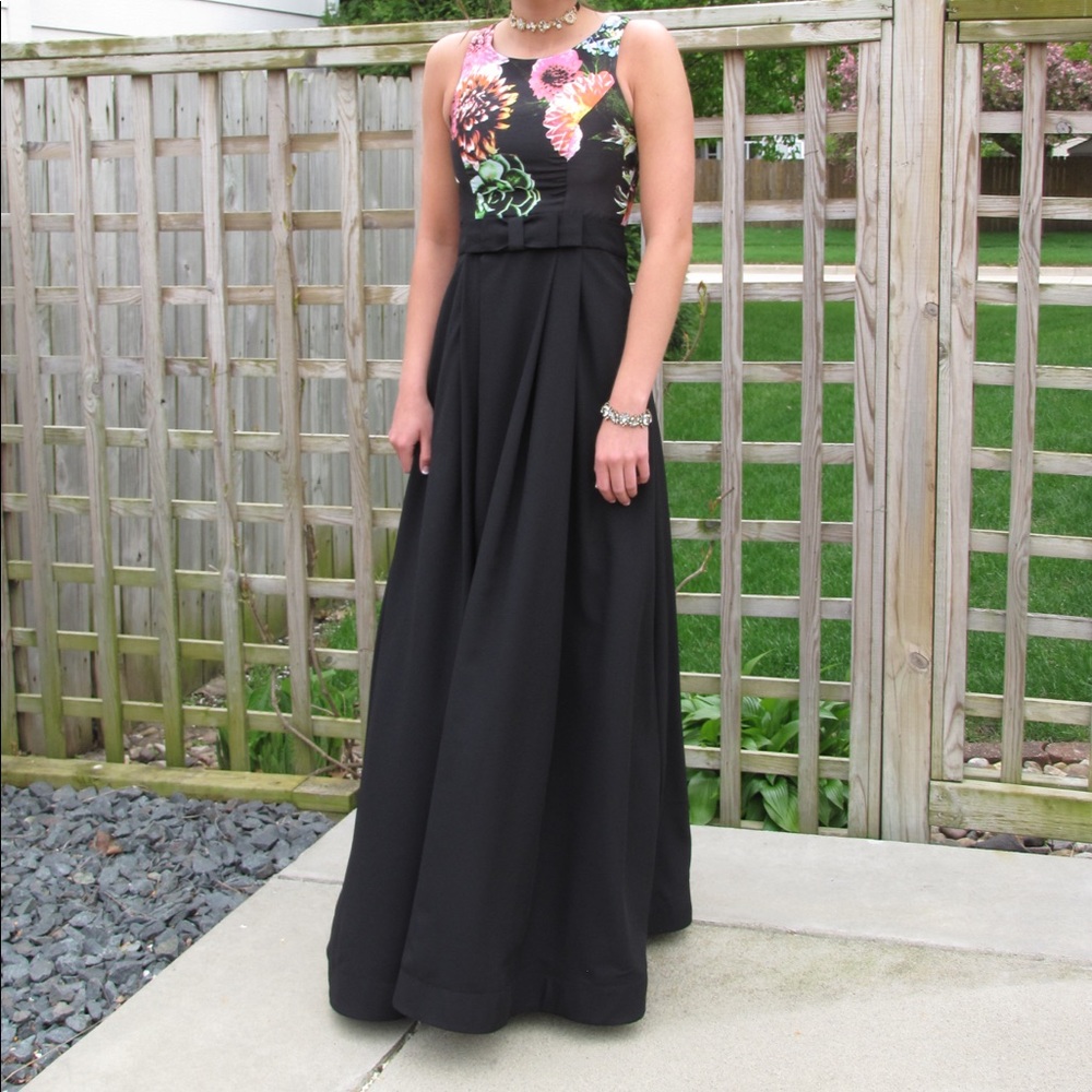 One-piece prom dress
